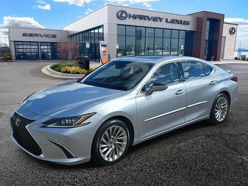 2023 Lexus ES 300h Luxury
