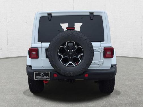 Bright White Clearcoat 2023 Jeep Wrangler Rubicon