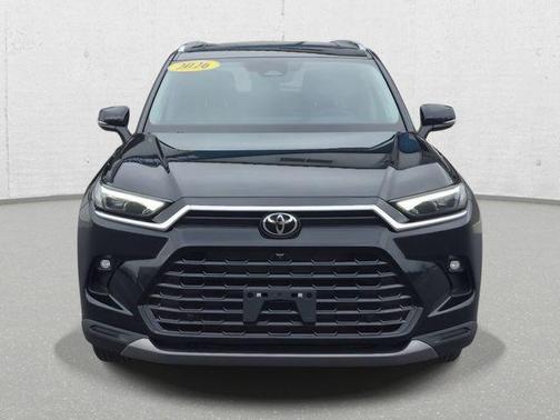 Midnight Black Metallic 2026 Toyota Grand Highlander Platinum