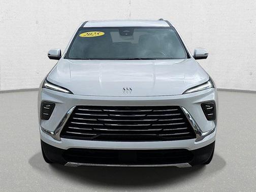 2025 Buick Enclave Preferred FWD