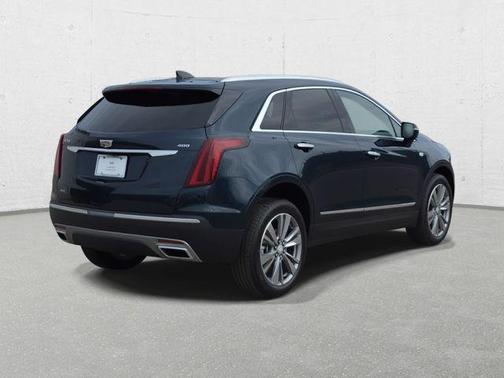 Emerald Lake Metallic 2026 Cadillac XT5 Premium Luxury