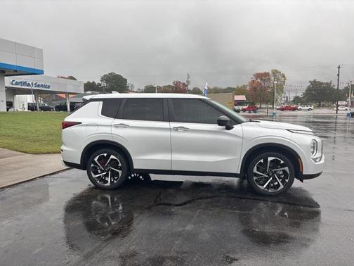 2024 Mitsubishi Outlander SE 2.5 2WD