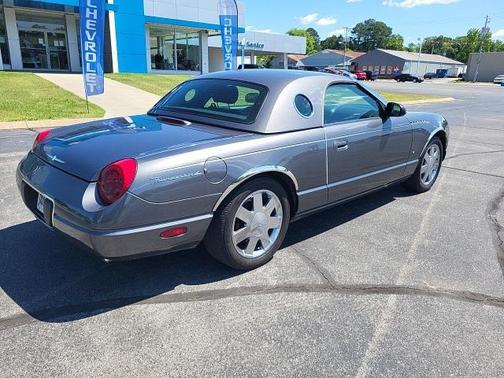 2003 Ford Thunderbird Base
