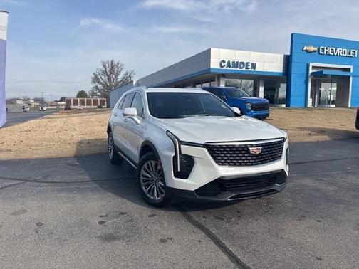 2024 Cadillac XT4 Premium Luxury