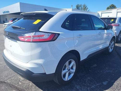 2021 Ford Edge SE