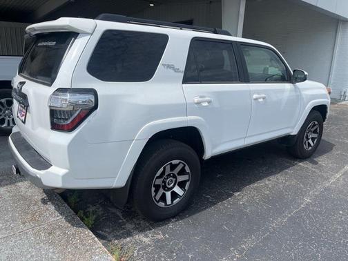 2024 Toyota 4Runner TRD Off Road