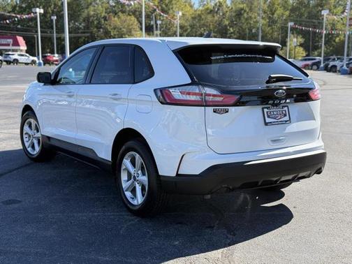 2021 Ford Edge SE