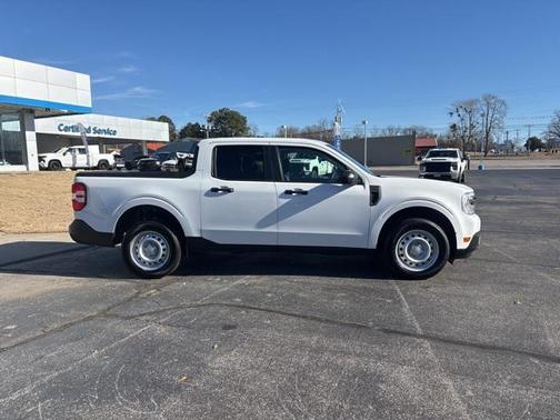 2022 Ford Maverick XL