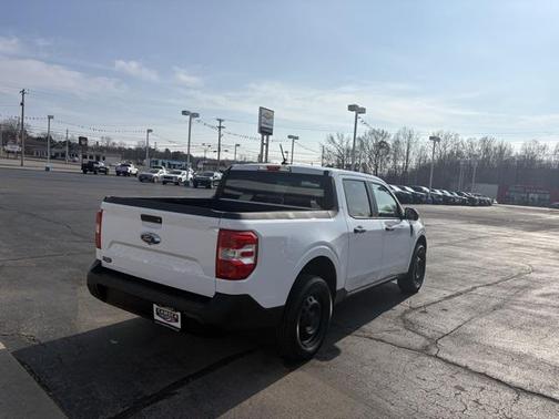 2022 Ford Maverick XL