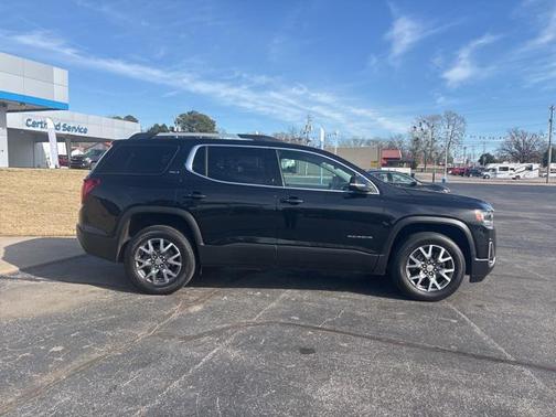 2023 GMC Acadia AWD SLT