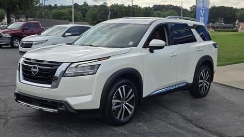 2024 Nissan Pathfinder Platinum 4WD