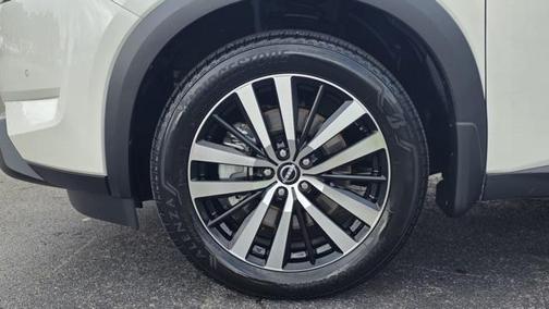 2024 Nissan Pathfinder Platinum 4WD