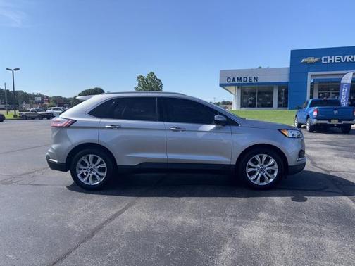 2020 Ford Edge Titanium