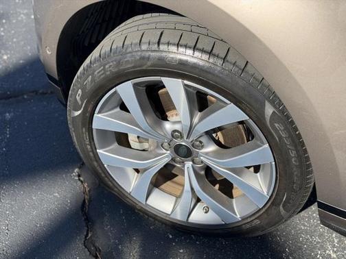 2020 Land Rover Range Rover Evoque R-Dynamic SE