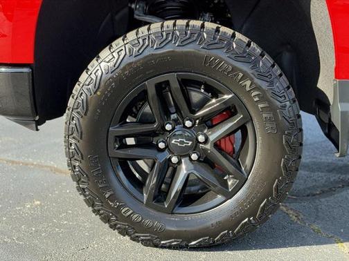 2025 Chevrolet Silverado 1500 Custom Trail Boss