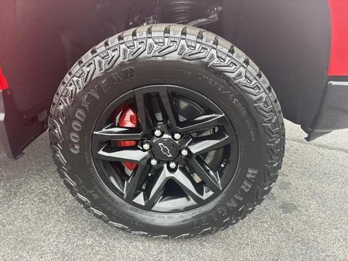 2025 Chevrolet Silverado 1500 Custom Trail Boss