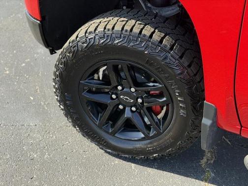 2025 Chevrolet Silverado 1500 Custom Trail Boss