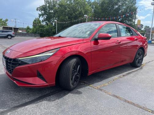 2021 Hyundai ELANTRA SEL