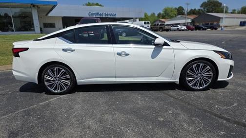 2023 Nissan Altima 2.5 SL