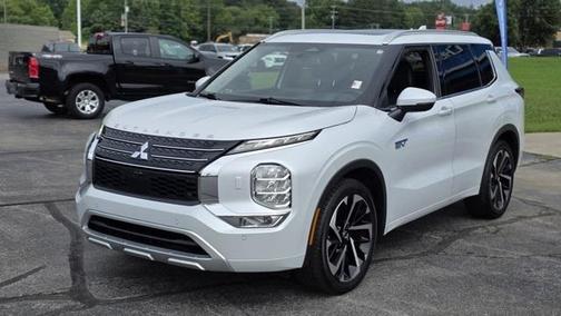 2024 Mitsubishi Outlander PHEV SEL