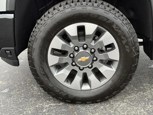 2026 Chevrolet Silverado 2500 Custom