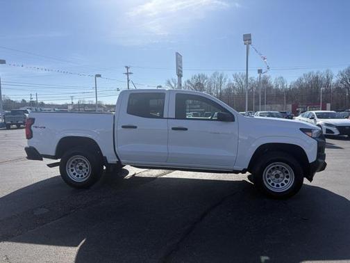 2023 Chevrolet Colorado WT
