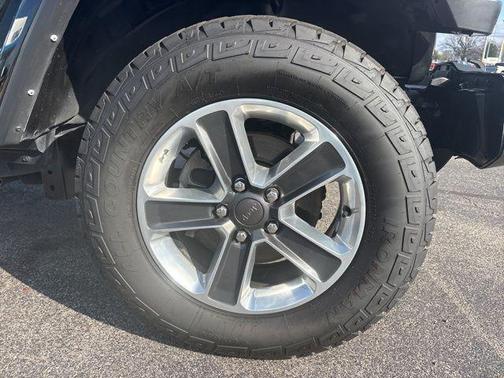 2023 Jeep Wrangler 4-Door Sahara 4x4