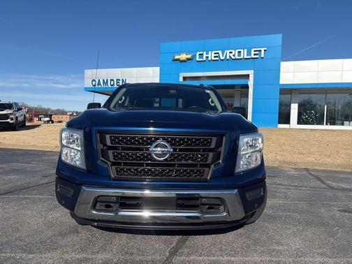 2021 Nissan Titan SV