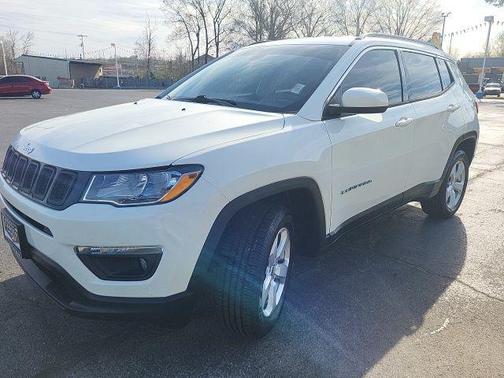 White Clearcoat 2018 Jeep Compass Latitude