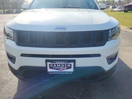 White Clearcoat 2018 Jeep Compass Latitude