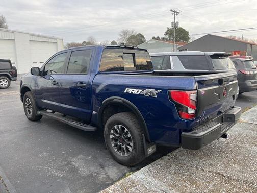 2024 Nissan Titan PRO-4X