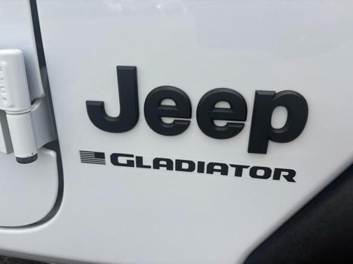 2025 Jeep Gladiator Sport S