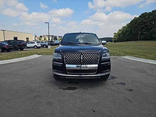 2023 Lincoln Navigator L Black Label