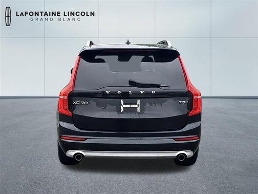 2018 Volvo XC90 T5 Momentum