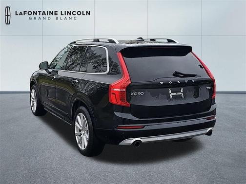 2018 Volvo XC90 T5 Momentum