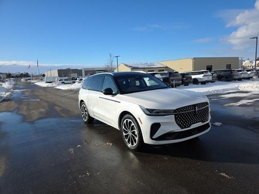 2024 Lincoln Nautilus RESERVE