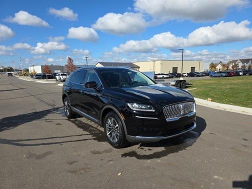 2023 Lincoln Nautilus STANDARD