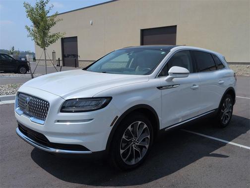 2022 Lincoln Nautilus Reserve