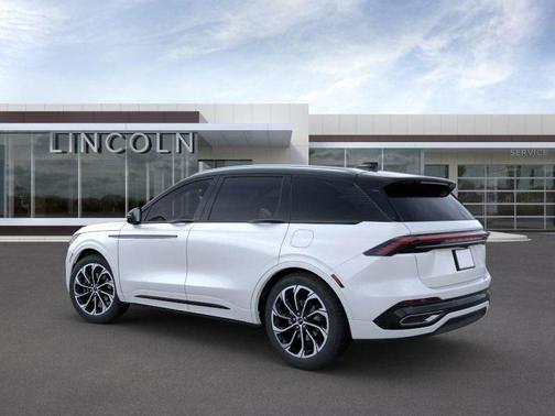 2025 Lincoln Nautilus Reserve