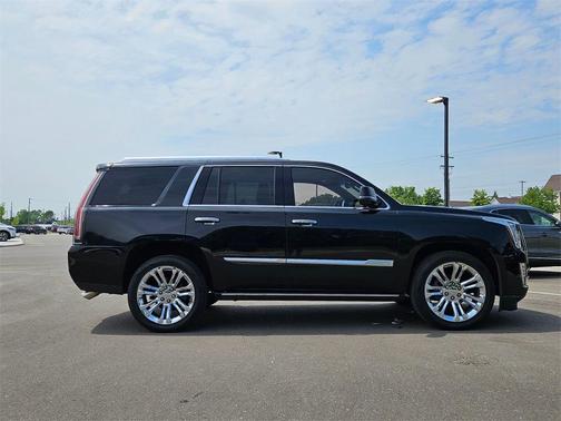 2019 Cadillac Escalade Platinum