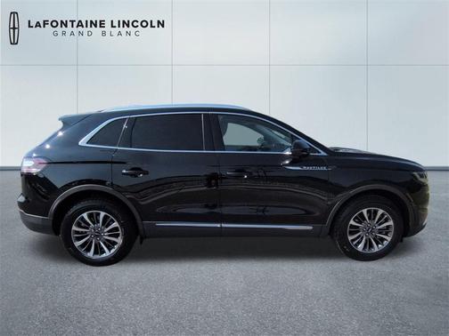 2022 Lincoln Nautilus Standard