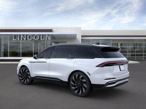 2025 Lincoln Nautilus Reserve