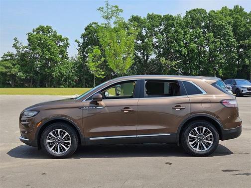 2022 Lincoln Nautilus Reserve