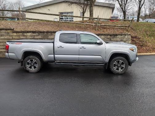 2016 Toyota Tacoma TRD Sport