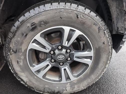 2016 Toyota Tacoma TRD Sport