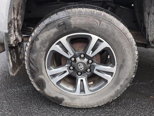 2016 Toyota Tacoma TRD Sport