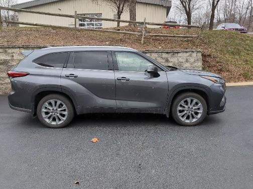 2023 Toyota Highlander Hybrid Limited