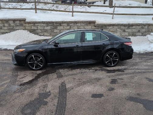 2020 Toyota Camry XSE