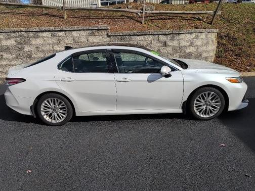 2020 Toyota Camry XLE