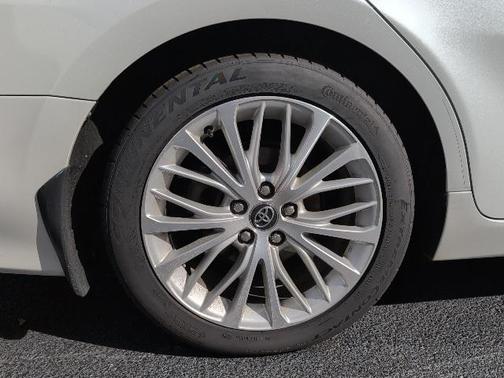 2020 Toyota Camry XLE